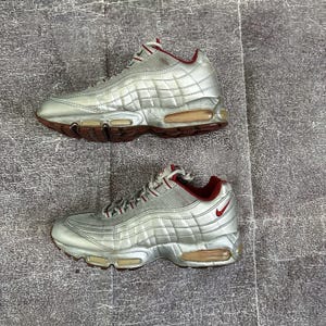 Zapatillas Nike Air Max 95 SL Vintage OG para hombre, color gris neutro, plateado y rojo, talla 8.5 (609088-061) imagen 3