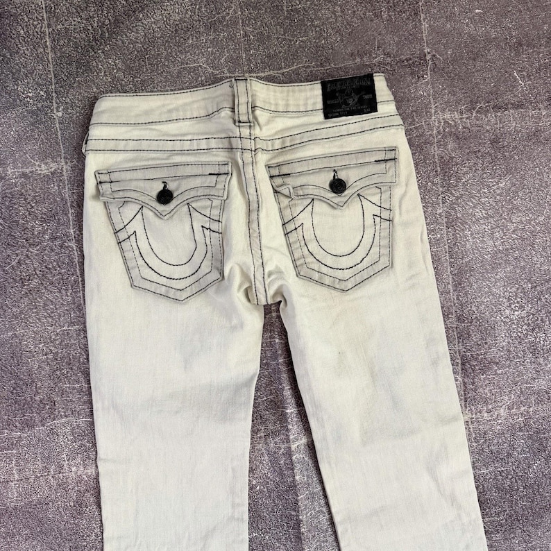 Dam vintage Y2K True Religion USA Billy Boot Cut utsvängda blå jeans storlek 30 x 31 bild 5