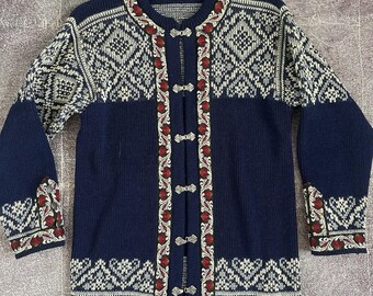 Men's Vintage 80's Nordstrikk Pewter Clasp Norwegian Wool Navy Blue Sweater Sz L