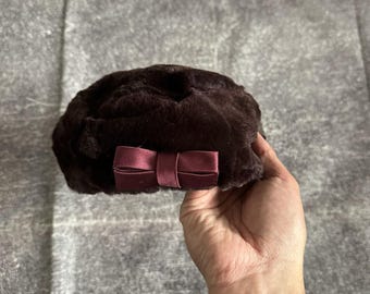 Vintage Amrose New York Dark Brown Fur Mink? Beret Hat with Pom Accent s-l400.jpg main image 2