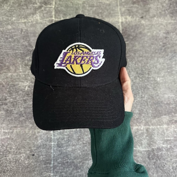 メンズ ヴィンテージ 90年代 NBA ロサンゼルス レイカーズ ブラック ウール プレーン ロゴ スナップバック ハット キャップ - 日本