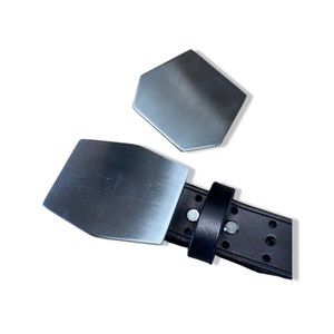 Bounding Belt Buckle - Cosplay Costume