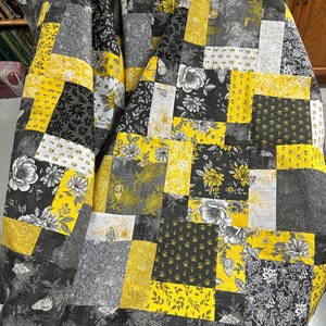 Unfinished Quilt Top, Grey & Yellow, 55 x 68, Quilt Tops for Sale image 8
