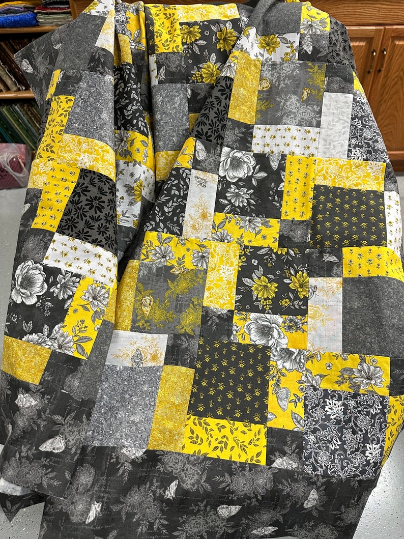 Unfinished Quilt Top, Grey & Yellow, 55 x 68, Quilt Tops for Sale image 8