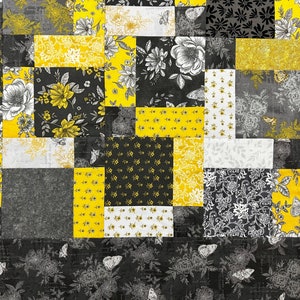 Unfinished Quilt Top, Grey & Yellow, 55 x 68, Quilt Tops for Sale image 10