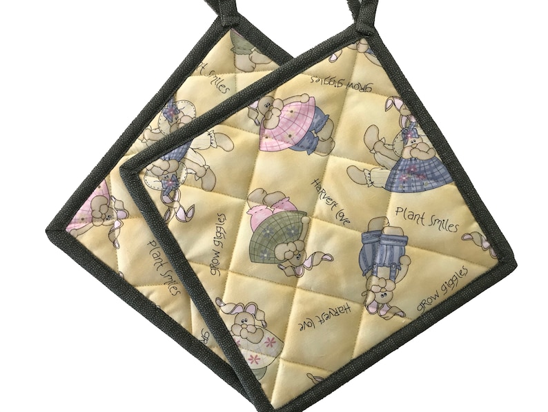 Easter Quilted Pot Holders with Bunnies Handmade Pot Holders Etsy