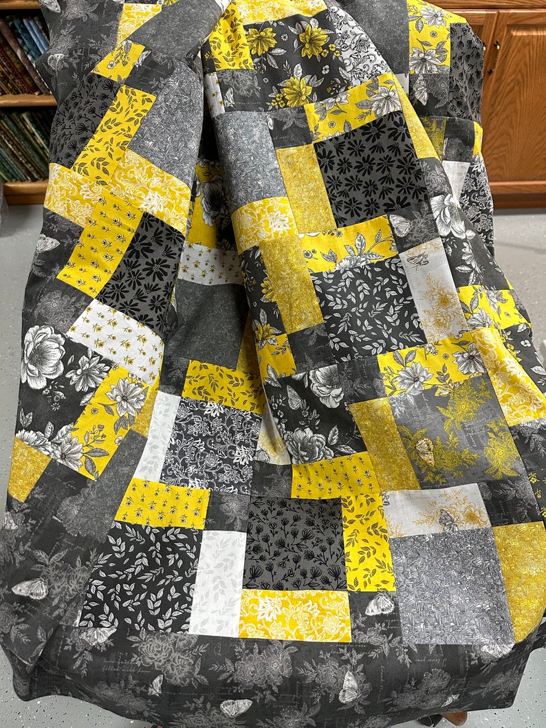 Unfinished Quilt Top, Grey & Yellow, 55 x 68, Quilt Tops for Sale image 2