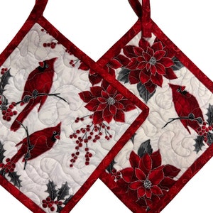 Christmas Cardinal Quilted Pot Holders, Set of 2, Handmade Pot Pads, Housewarming Gift image 3