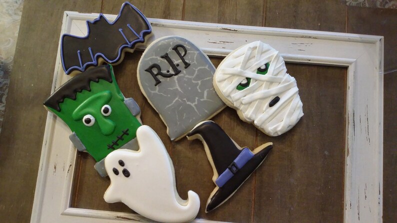 Halloween cookies image 1