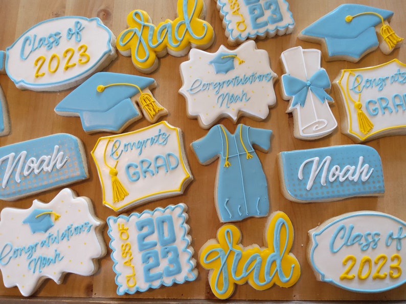 Customizable Graduation Cookies One Dozen image 2
