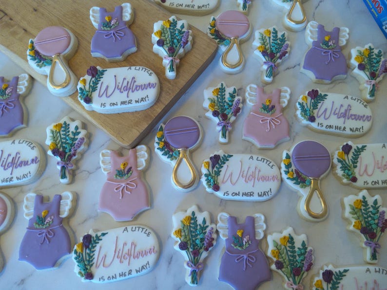 Wildflower is On Her Way Cookies - One Dozen imagen 2