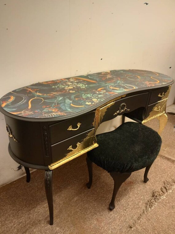 Black gothic cheap desk