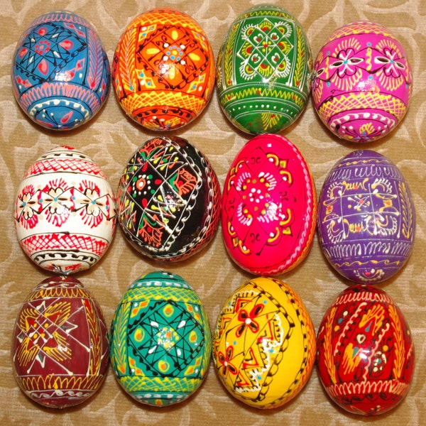 12 Hand Made Wood Pysanky Easter Eggs from Ukraine. Ukrainian Wooden Pysanka