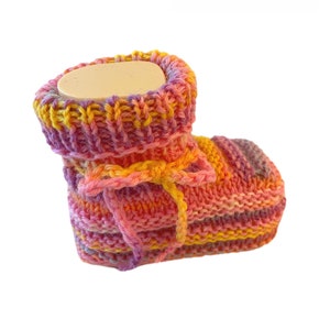 Baby shoes knitted in several colors size. about 15/16 image 3