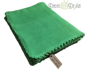 Baby blanket knitted green (golf green)
