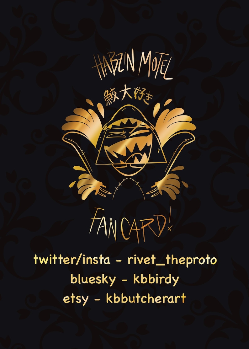 Pode incluir: Um cart&atilde;o de f&atilde; retangular preto com gr&aacute;ficos e texto na cor dourada met&aacute;lica. O design inclui o texto HAZBIN MOTEL, caracteres japoneses, um personagem de tubar&atilde;o estilizado e o texto FAN CARD! com as redes sociais listadas abaixo.
