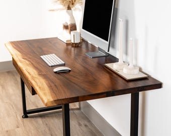 Bureau en noyer massif à bords naturels - Bureau d'ordinateur en bois massif avec tiroir/plateau clavier/rehausse en option