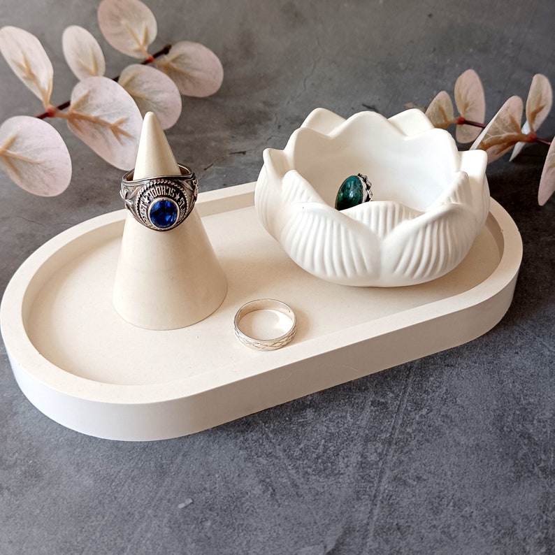 Jewerly Organizer Ring Holder Dish White Oval Tray Lotus Candlestick Set Handmade Gift for Her Concrete Home Decor image 7