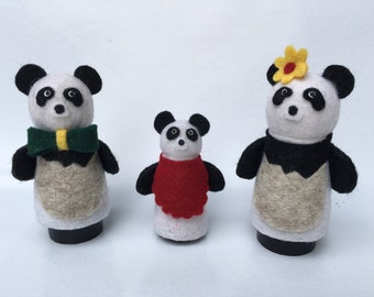 Wooden Peg Panda Bears, Set of 3 Bears, Bear Family, Handmade, Animal Peg Dolls, Small Wooden Animals, Wool Felt Animals, Peg Animals