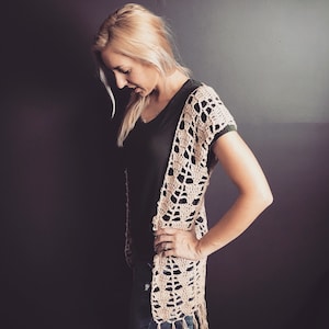 Haakpatroon // The Wanderlust Vest // lentevest // zomervest // boho vest // flowy vest // cover-up // afbeelding 2