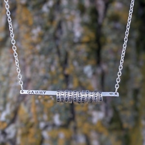 Grandma family bar name necklace in 925 sterling silver, room to grow, personalized gift for mothers and grandmothers, many names