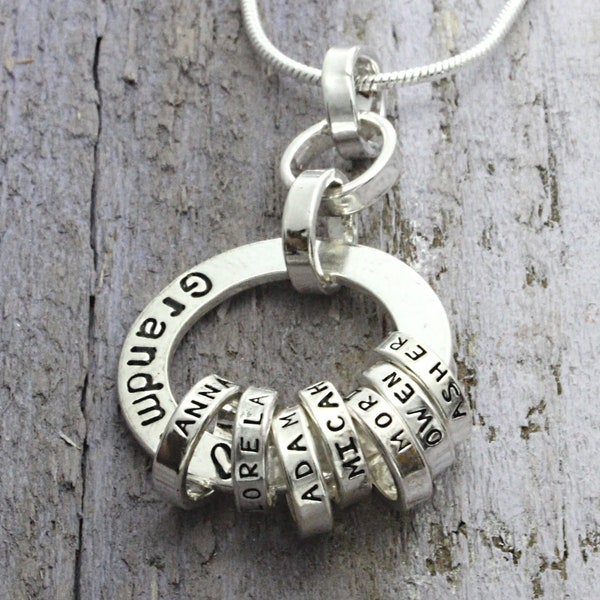 Grandma name necklace in 925 sterling silver, with grandkids names, personalized gift for mothers and grandmothers