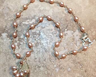 Rose Pearl Necklace