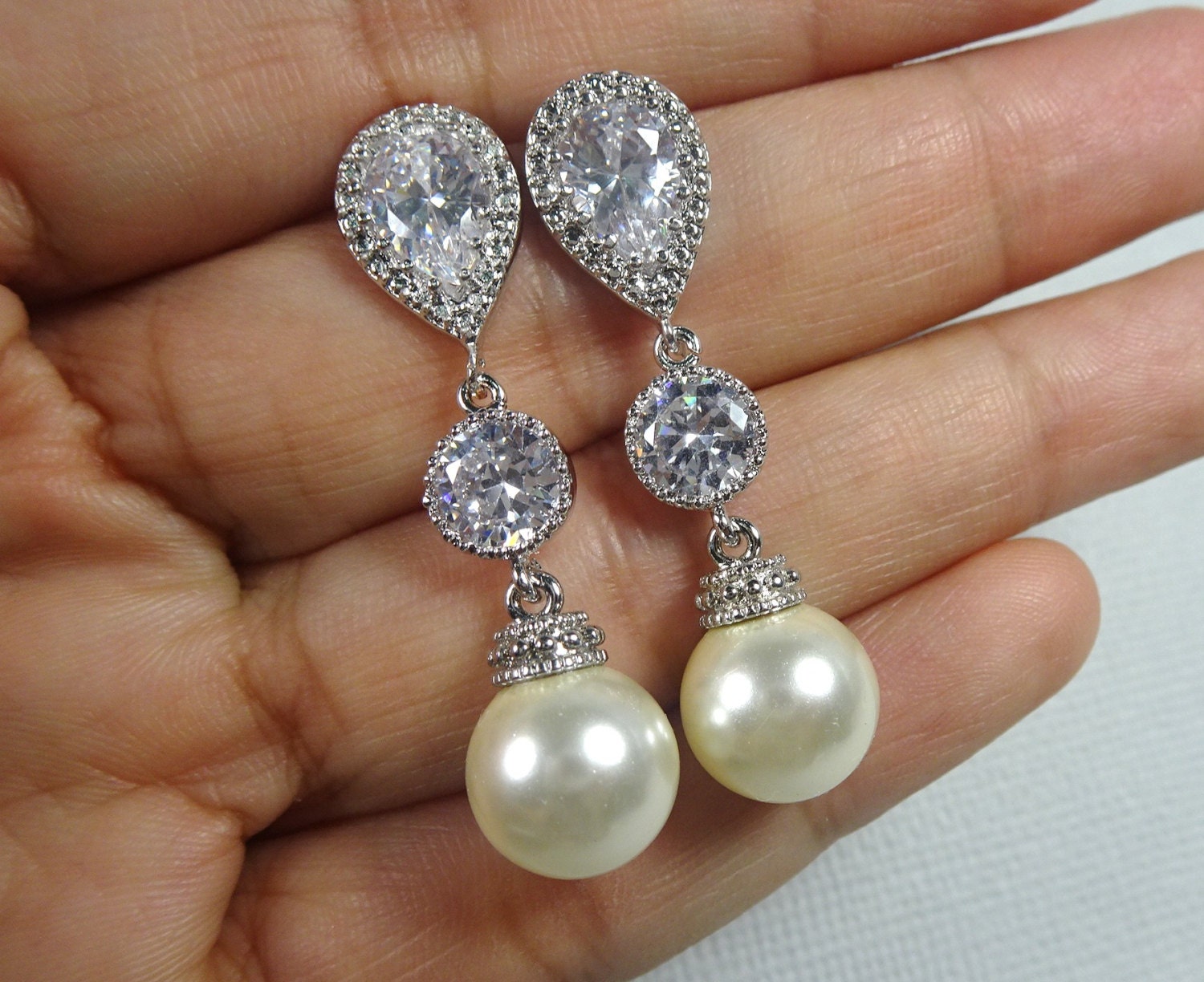 Ivory pearl earrings wedding deals
