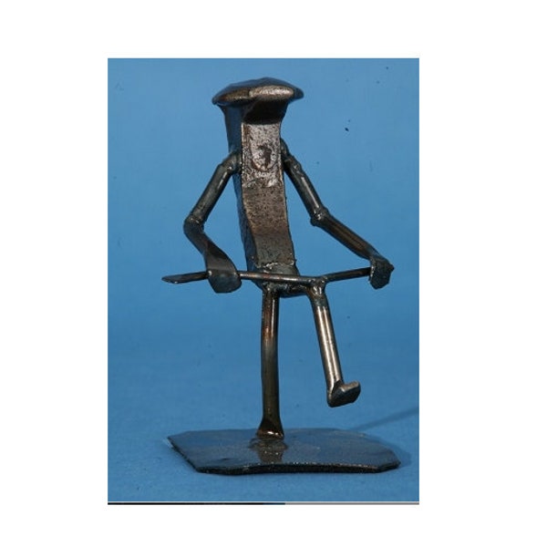 Mad Golfer | Metal Art | Golf figurine | Railroad spike art | Metal Art golf | golfer art