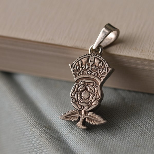 United Kingdom Tudor Rose Necklace. 2 Shilling, 1954-1970 | Handmade from a British Coin | Silver Colour Pendant | English | England