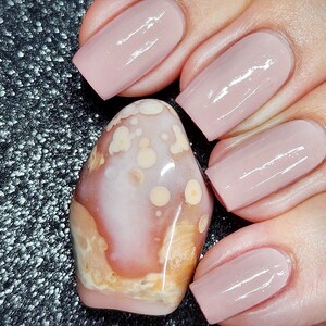 Botswana Agate Crystal Infused Nail Polish-Find Your Inner Stability. Toxic-Free, Cruelty Free, Metaphysical Beauty, Crystal Energy imagem 2