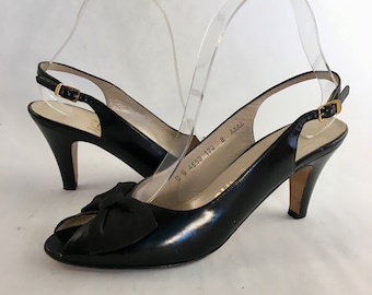 Black leather bow peep toes slingback Ferragamo heels narrow US size 8