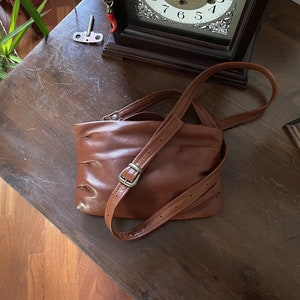 Petit sac en cuir, Sac à main en cuir souple, Sac bandoulière souple, Petit sac à main en cuir, Sac pour femme en cuir, Bandoulière en cuir, Mini sac bandoulière