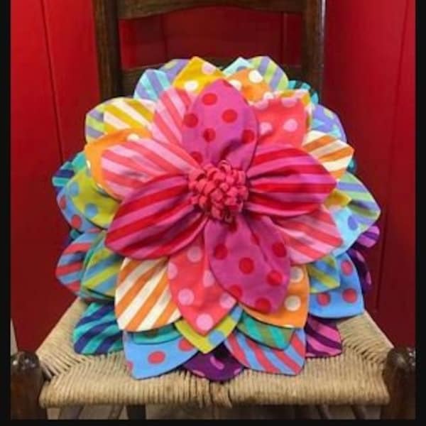 Petal Pop Zinnia Pillow Pattern by Sugar Bee Quilts *Domestic 1st Class Shipping Only 2.75*