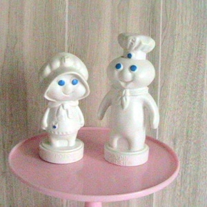 Salt pepper shakers, Vintage NOS Pillsbury Poppin Fresh Dough Boy and Girl Shaker Set, 1974
