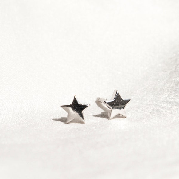 Mini Star Stud Earrings in Sterling Silver, Star Earrings, Petite Star Stud Earrings, Star Ear Studs Silver, Minimalist Star Jewelry