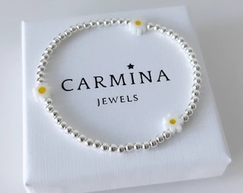 Daisy bracelet, Murano bead bracelet, summer bracelet, stacking bracelet