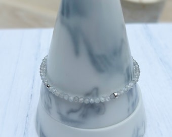 Labradorite bracelet, Gemstone bracelet, Crystal bracelet, tiny beaded bracelet, Semi precious beaded bracelet