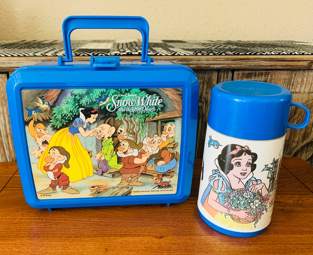 Vintage Snow White and the Seven Dwarfs Plastic Lunchbox With