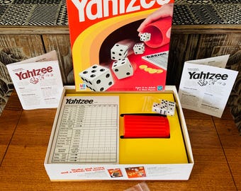 Vintage Yahtzee Shake and Score Dice Game by Milton Bradley - 1998