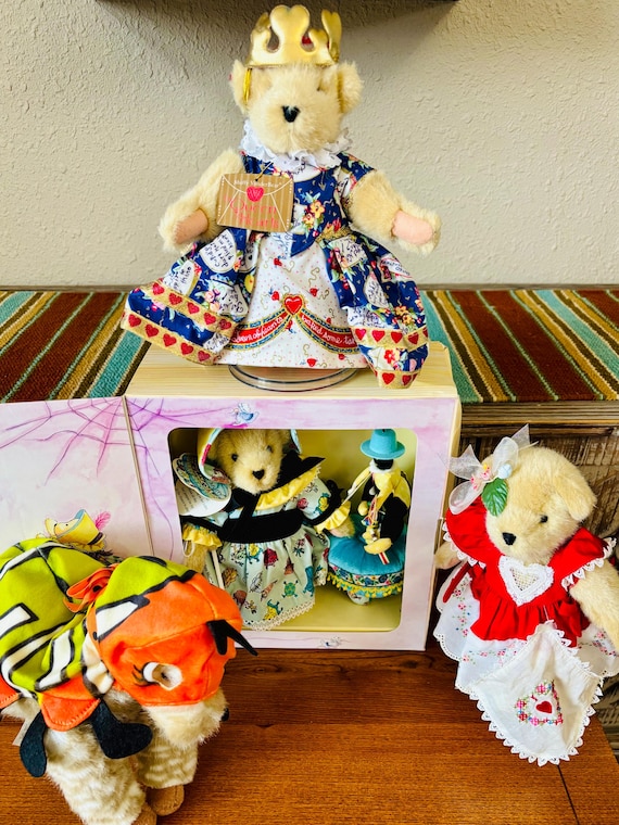 Vintage Muffy Vanderbear and Oatsie Offering of Collectable Plush