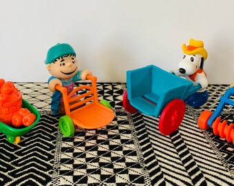 Vintage 1989 Peanuts/charlie Brown Farm Kids Mcdonalds Happy Meal
