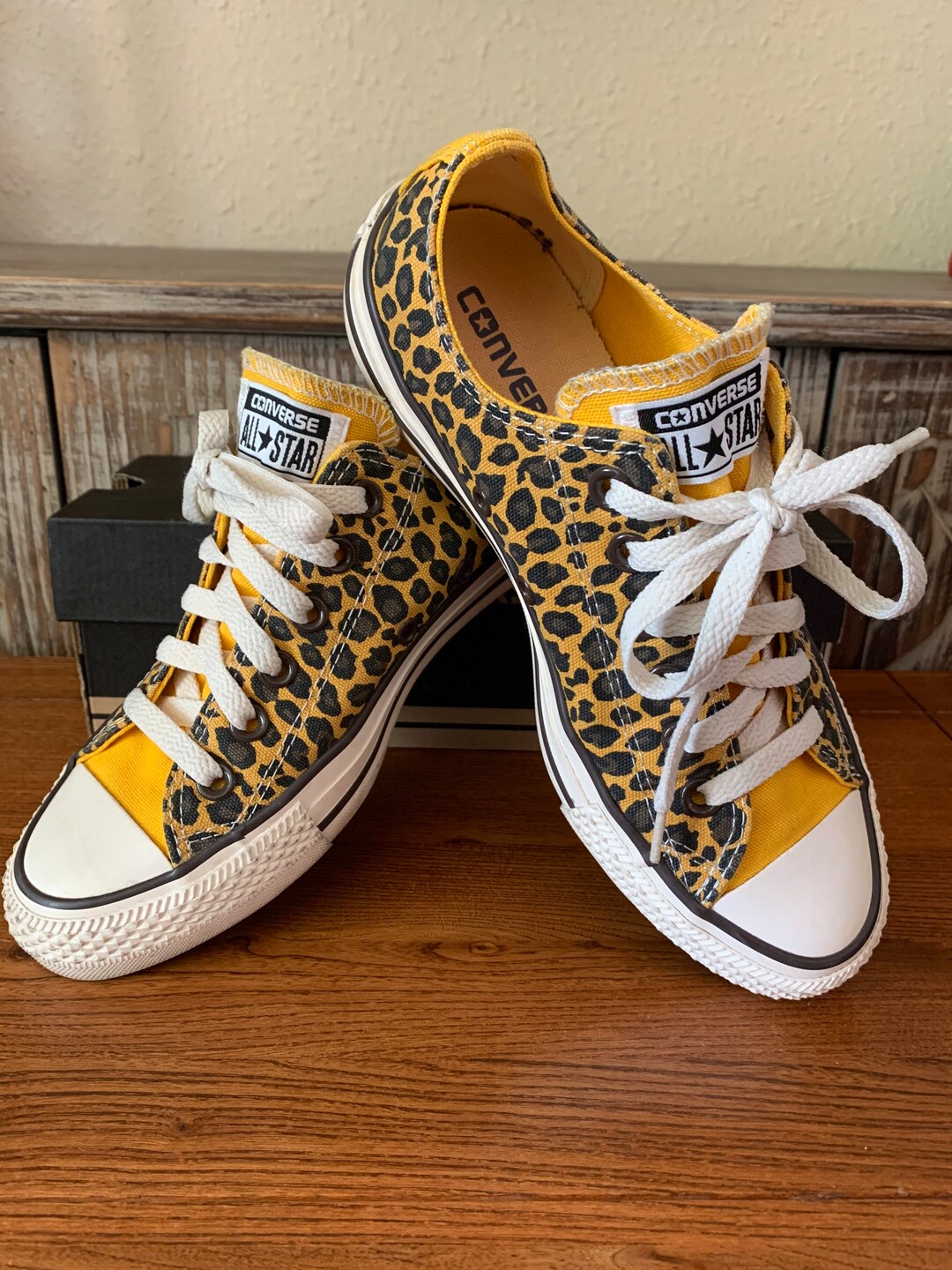 Converse 560 stores broadway vintage