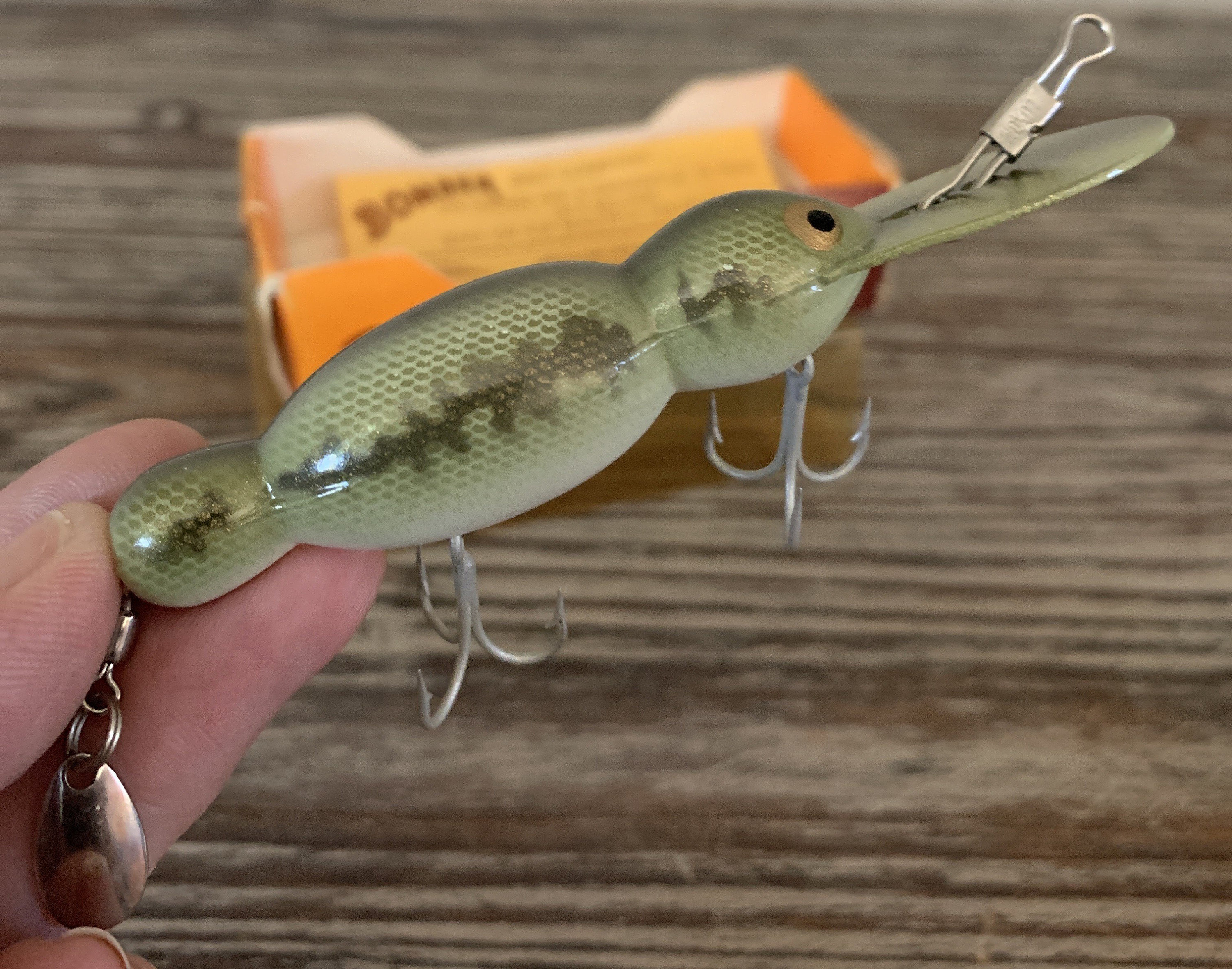 Vintage Bomber Lures water Dog Extra Deep Plastic Fishing Lure