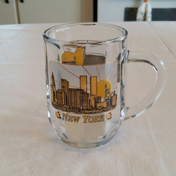 vintage 12 sided clear glass twin towers mug / cup 24K new york city picture - statue liberty empire state 9/11 9-01-11 big apple drinkware