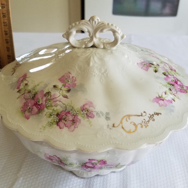 antique 1920s royal firenze china casserole dish - lidded covered vegetable bowl - pink floral flowers embossed fluer de lis kitchen serving