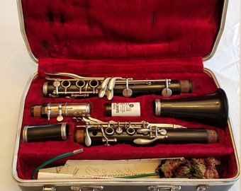 selmer bundy resonite clarinet & bundy hard case selmer bundy resonite clarinet & bundy hard case