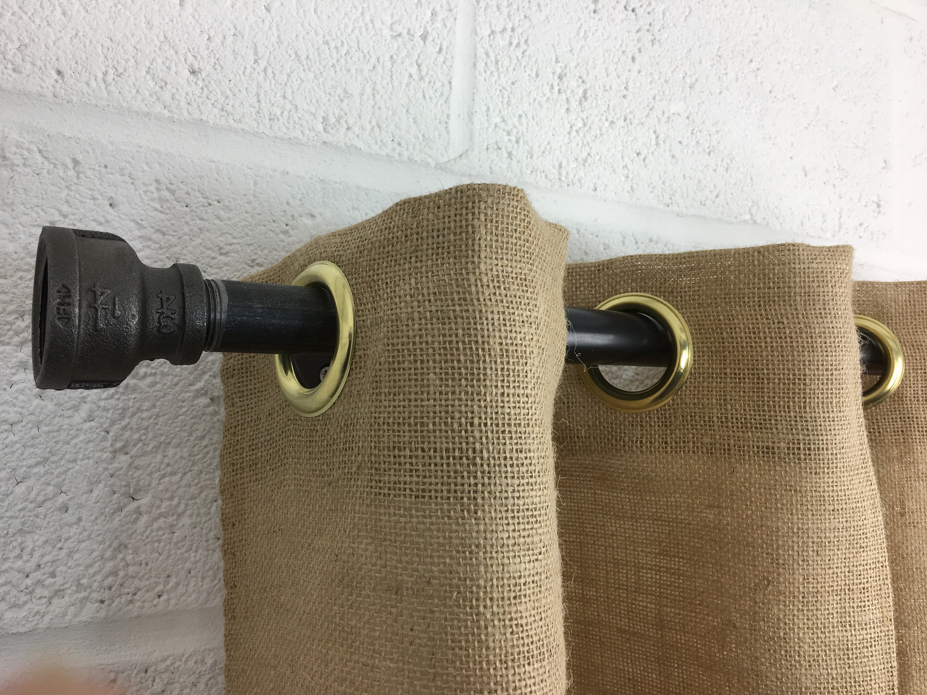Urban Industrial Metal Curtain Pole Loft Style Curtain Rail