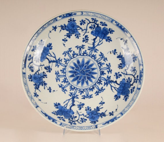 Antique Chinese porcelain plate blue & white charger dish Kangxi Qing period 1700