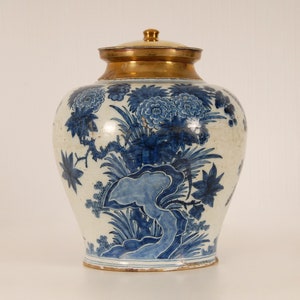 1700 Dutch Delft Vase Jar Pieter Gerritz. Kam The 3 Posteleyne Astonne Chinoiserie Delftware blue & white